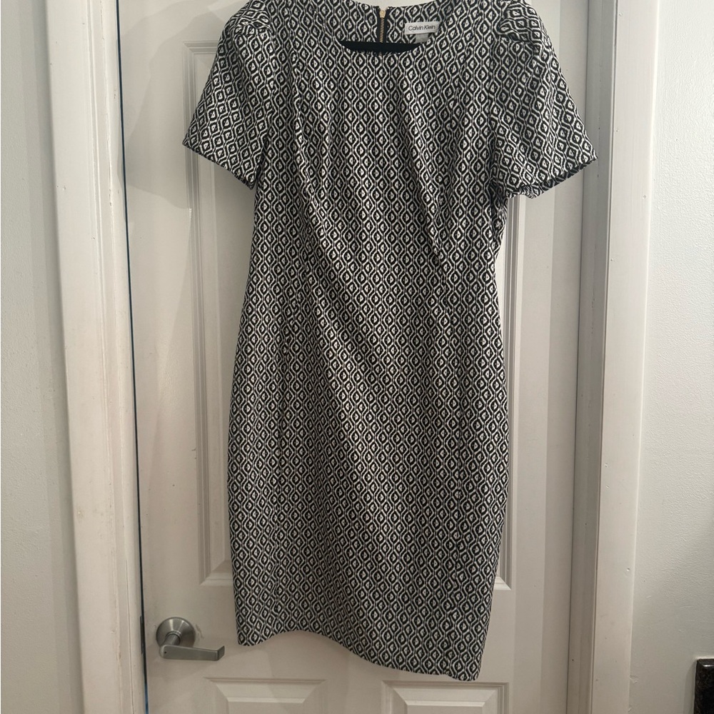 Calvin Klein Black and White Diamond Pattern Midi Dress - NWT